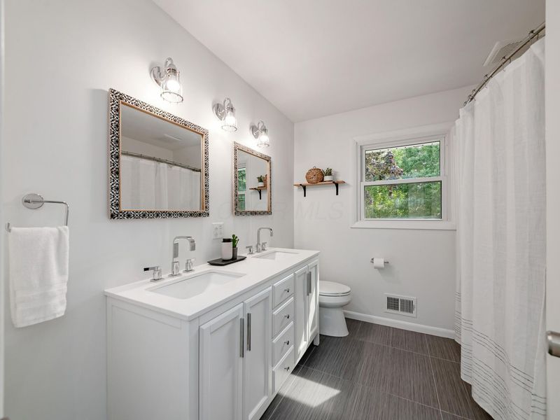 3010 Trentwood Road, Columbus, OH 43221 Photo 21