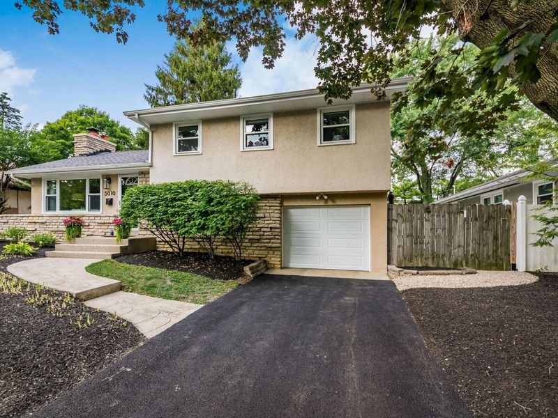 3010 Trentwood Road, Columbus, OH 43221 Photo 3