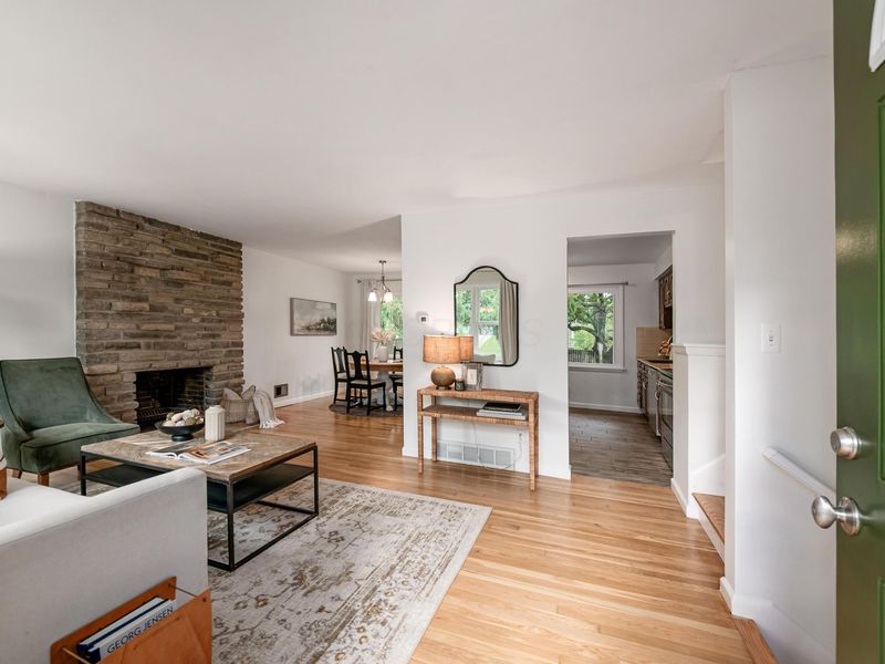 3010 Trentwood Road, Columbus, OH 43221 Photo 5