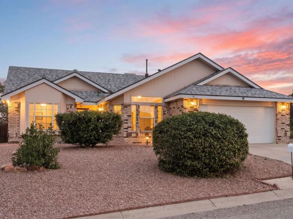 11 Aspen Terrace , Los Lunas, NM 87031