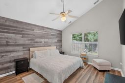 9305 Ayscough Road photo 4