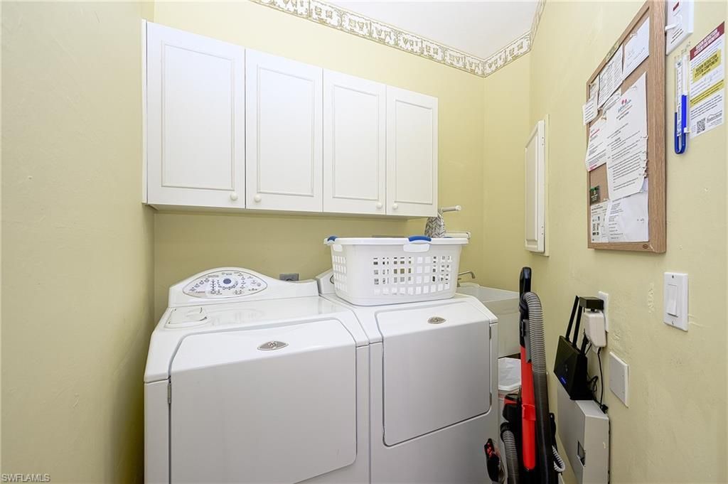900 L Ambiance Cir, Unit 9-106, Naples, FL 34108 Photo