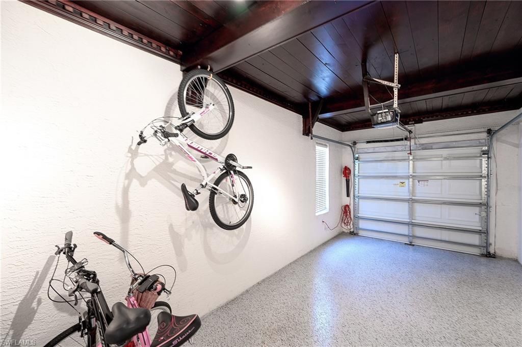 900 L Ambiance Cir, Unit 9-106, Naples, FL 34108 Photo