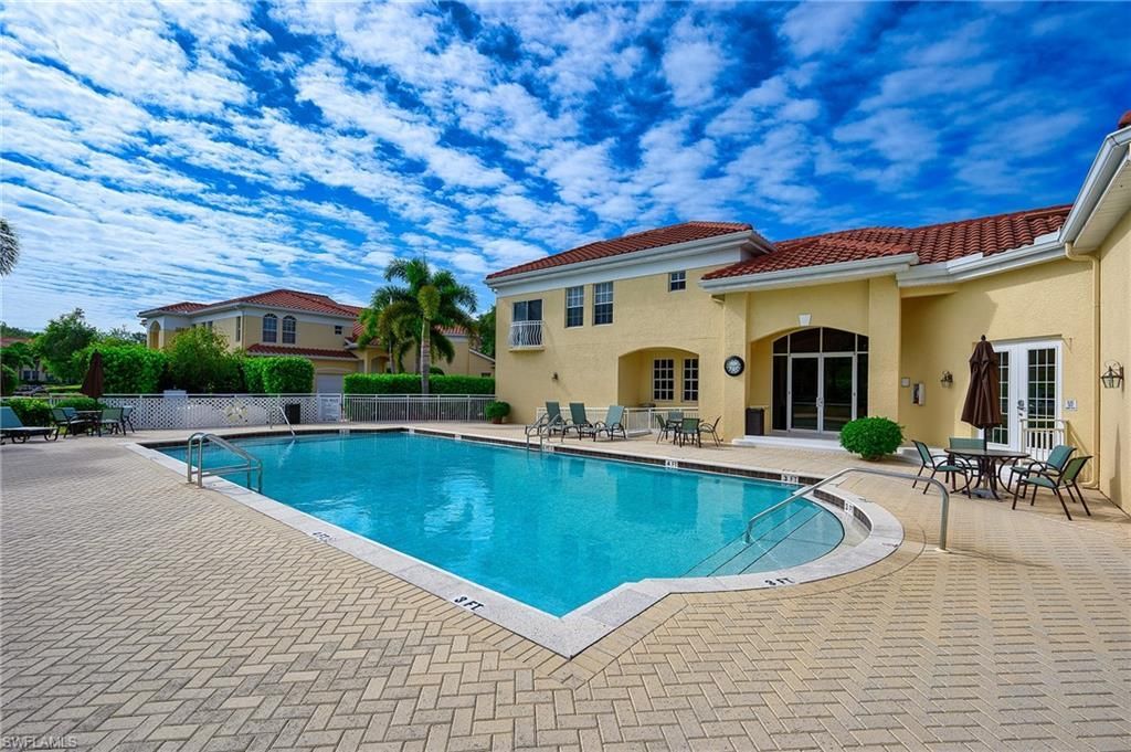 900 L Ambiance Cir, Unit 9-106, Naples, FL 34108 Photo