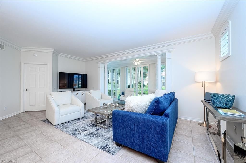 900 L Ambiance Cir, Unit 9-106, Naples, FL 34108 Photo
