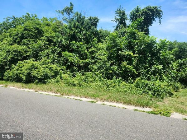 641 SUFFOLK COURT , SALISBURY, MD 21801