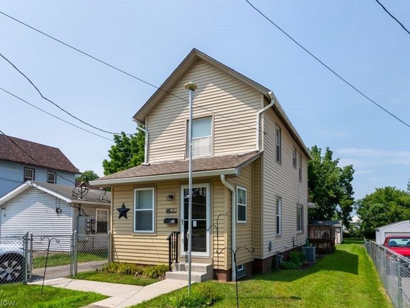 71 Elm Street, Struthers, OH 44471 Photo 2