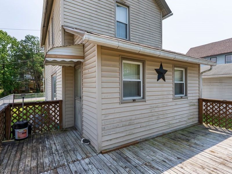71 Elm Street, Struthers, OH 44471 Photo 4