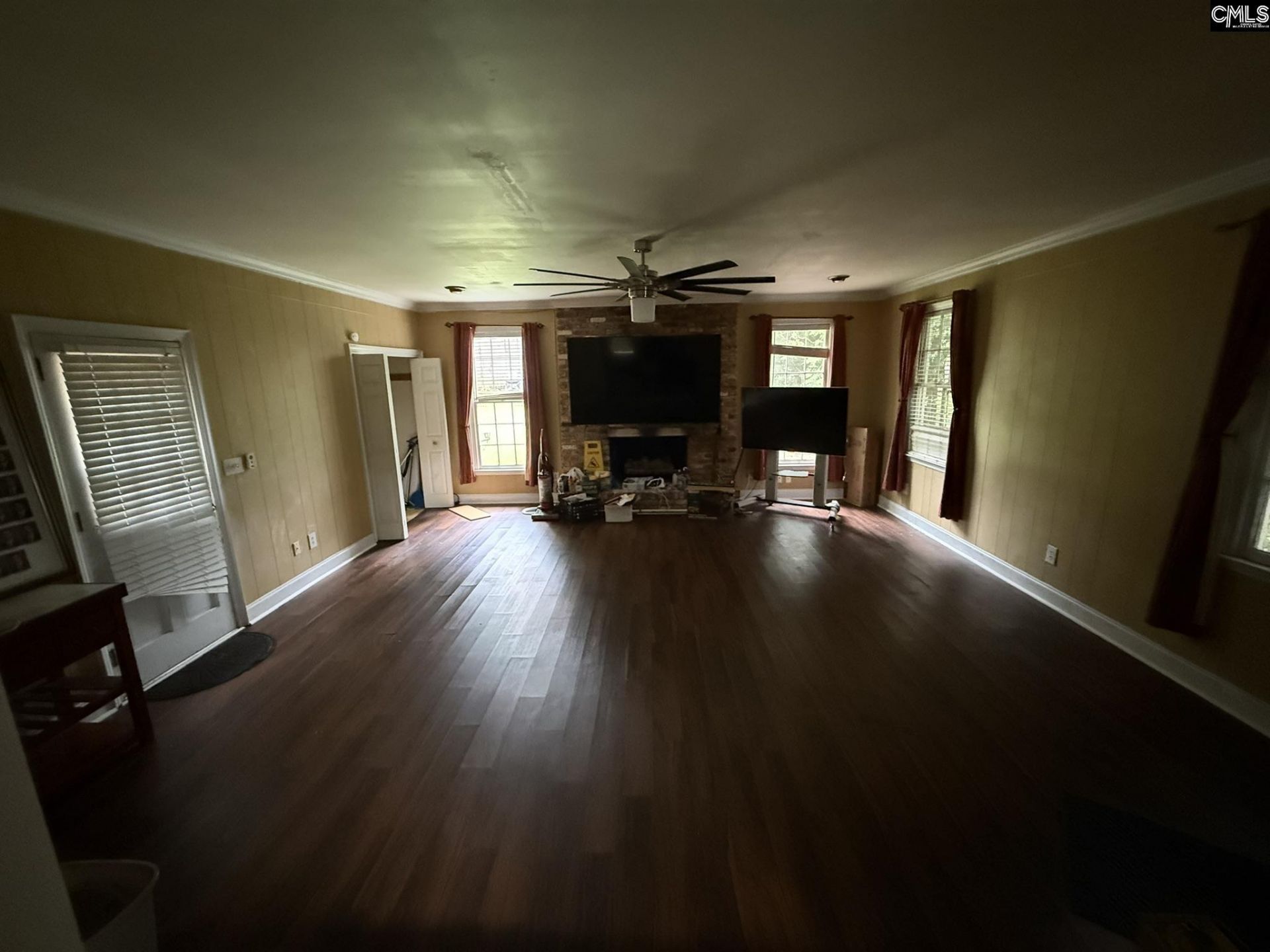 234 S Bull Street S Photo 4