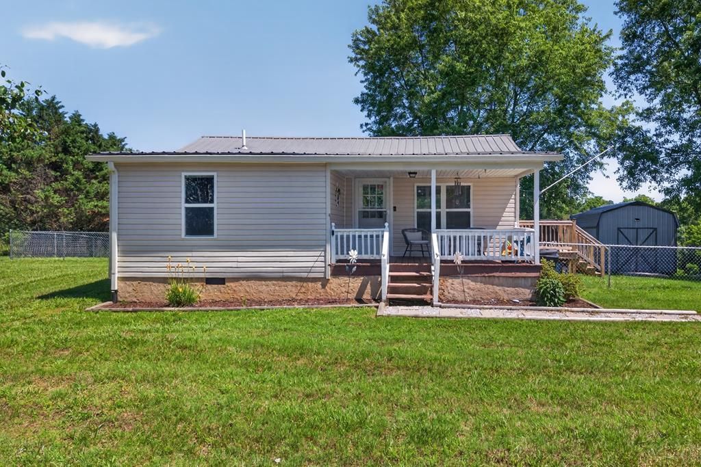148 Tom Davis Road, Livingston, TN 38570 Main Photo