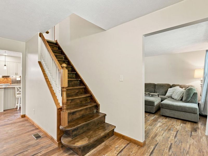 7241 Starkey Clevenger Road, Harlan Twp, OH 45107 Photo 7