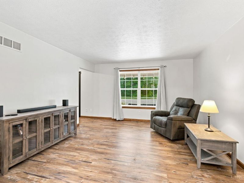 7241 Starkey Clevenger Road, Harlan Twp, OH 45107 Photo 9