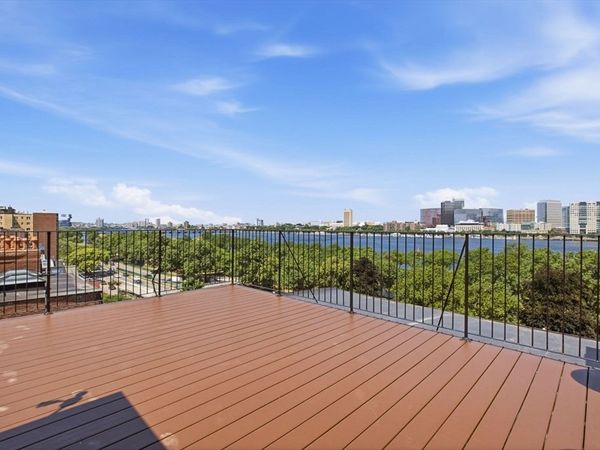 190 Beacon St, Unit 7, Boston, MA 02116