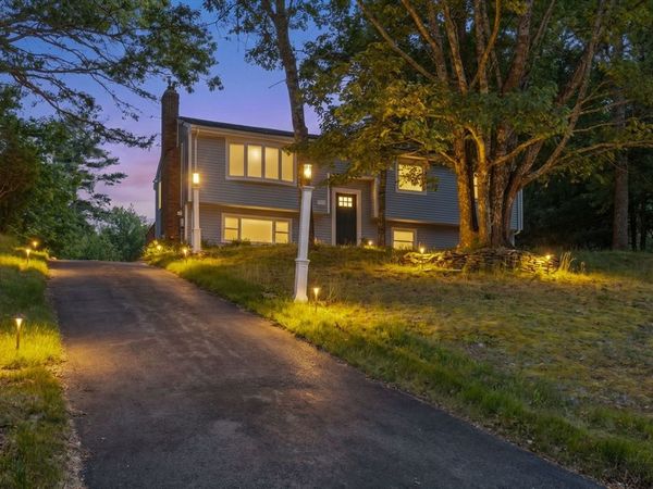16 Pequot Ter, Plymouth, MA 02360