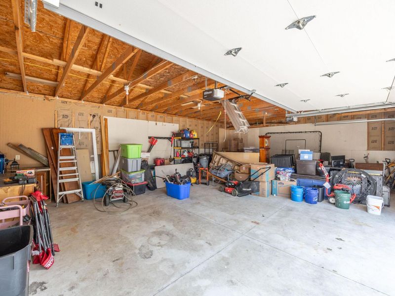 325 S Detroit Street , Bellefontaine, OH 43311 Photo 48