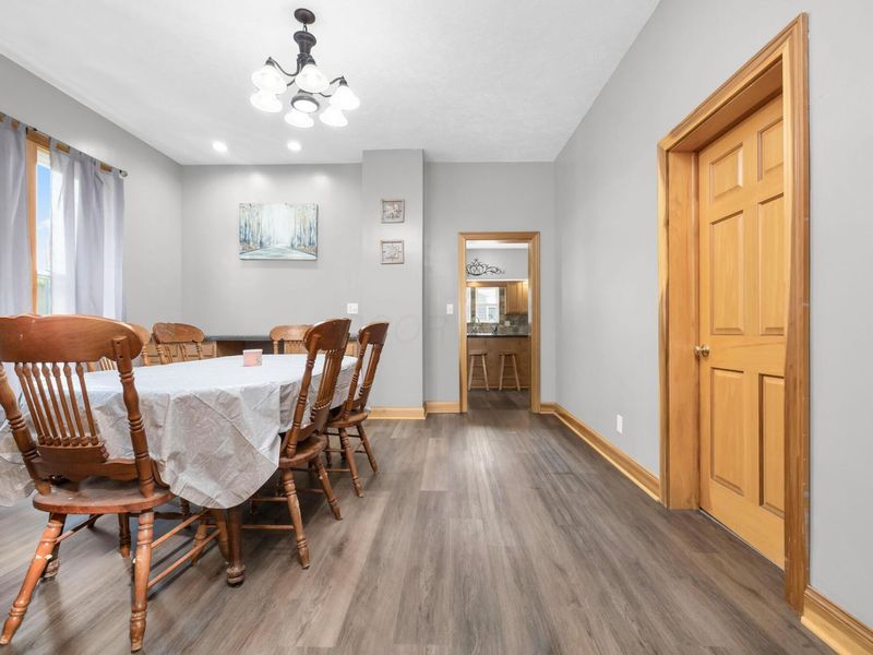 325 S Detroit Street , Bellefontaine, OH 43311 Photo 9