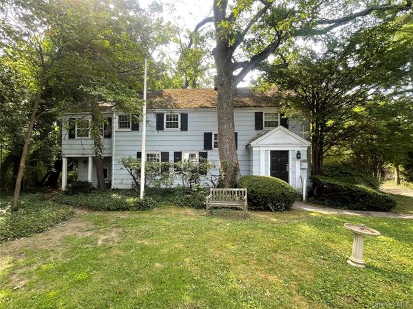 10 Amherst Road , Great Neck, NY 11021