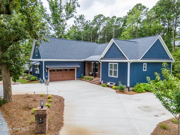 218 Long Leaf Drive , Hampstead, NC 28443