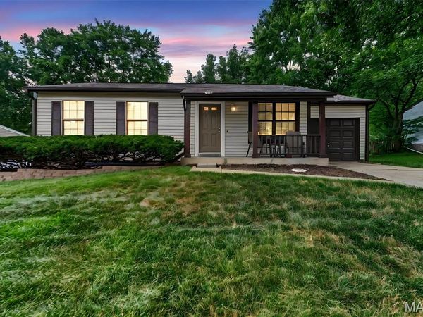 2305 Amarillo Drive, O'Fallon, MO 63368