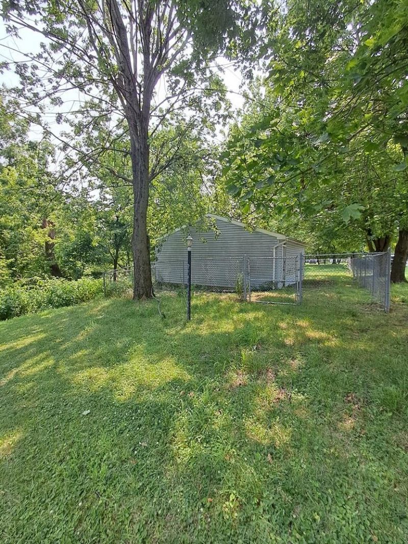 1015 Nevada Rd, Bucyrus, OH 44820 Main Photo