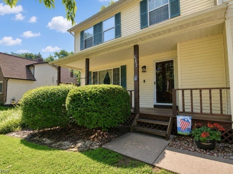 8252 Plains Road, Mentor, OH 44060 Photo 4
