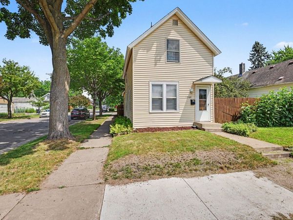 1260 Woodbridge Street, Saint Paul, MN 55117