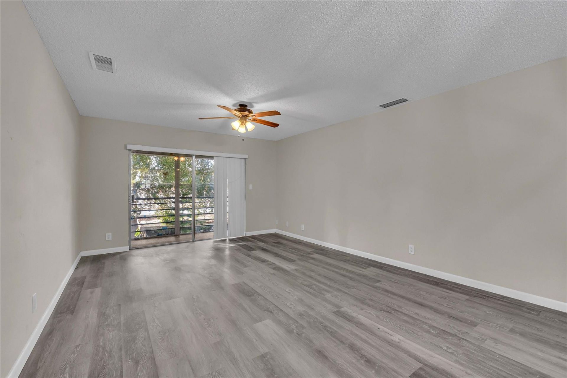 3250 NW 85th Avenue, Unit 14, Coral Springs, FL 33065 Photo