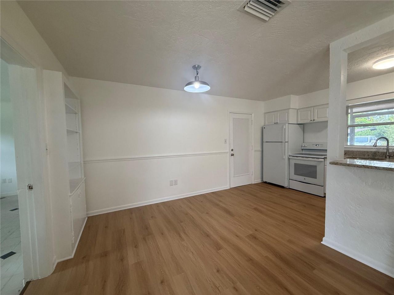 2588 Colorado Street , Sarasota, FL 34237 Photo