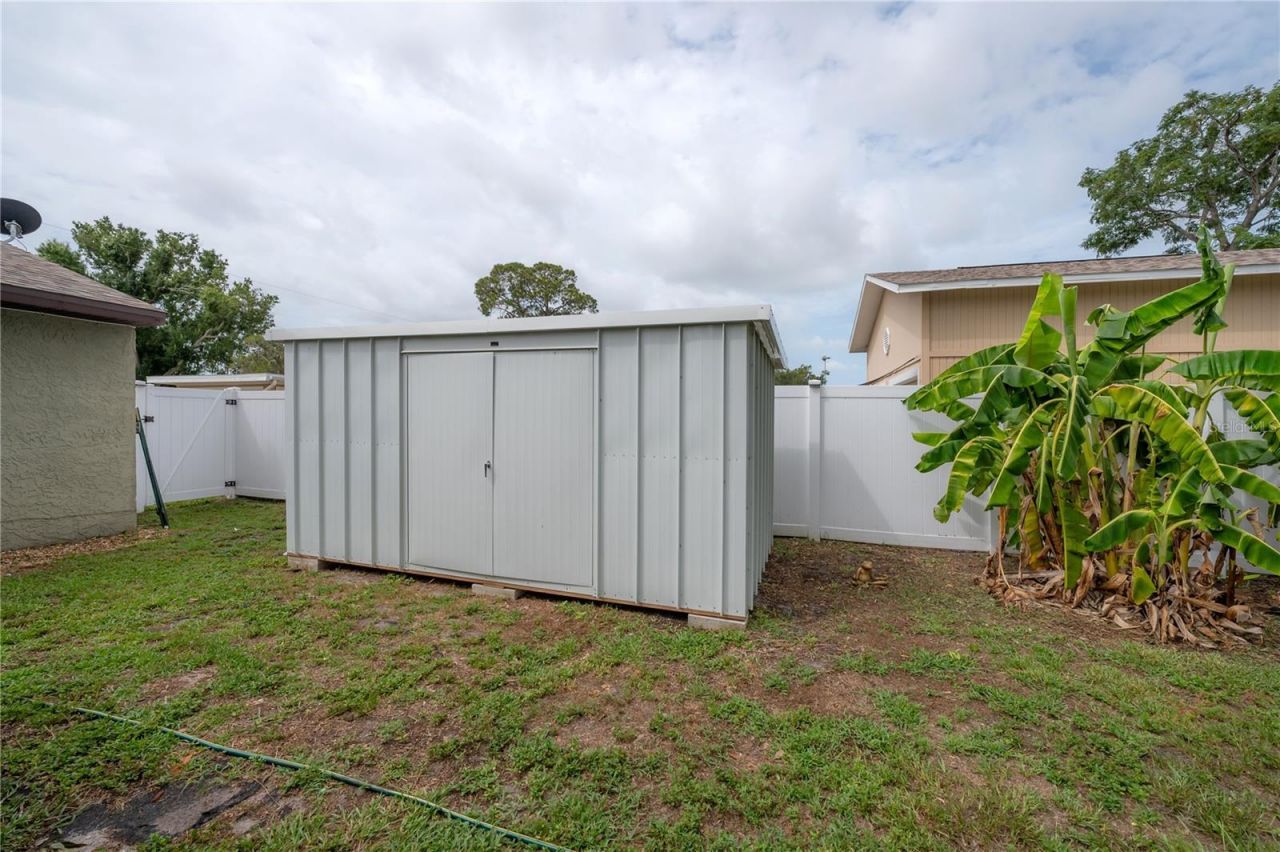 5937 13th Avenue N, Saint Petersburg, FL 33710 Photo