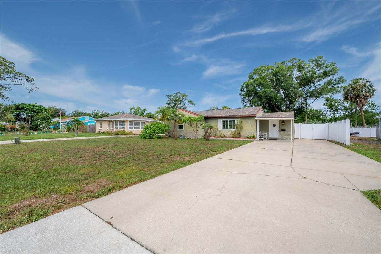 5937 13th Avenue N, Saint Petersburg, FL 33710 Photo