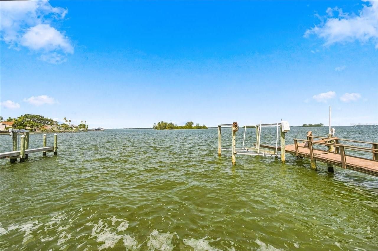 111 Shore Drive, Dunedin, FL 34698 Photo