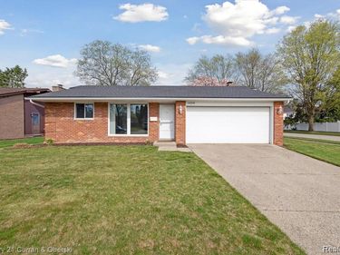 14374 Ramblewood Street, Livonia, MI 48154