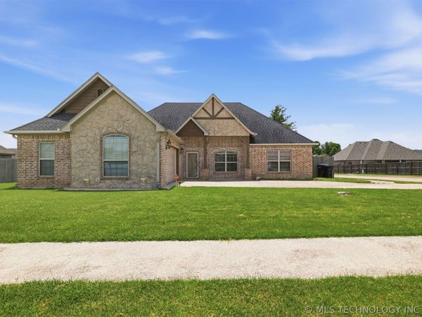 402 Wandering Way , Ardmore, OK 73401