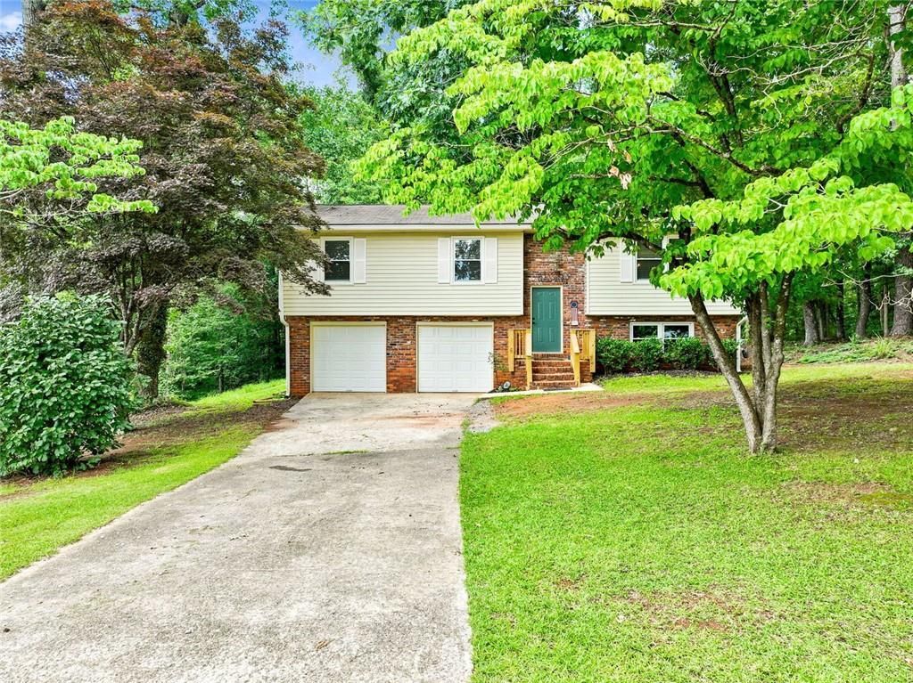 8115 Rivertown Road, Fairburn, GA 30213 Main Photo