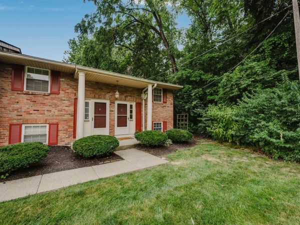 1383 Bluff Avenue, Unit B, Grandview Heights, OH 43212