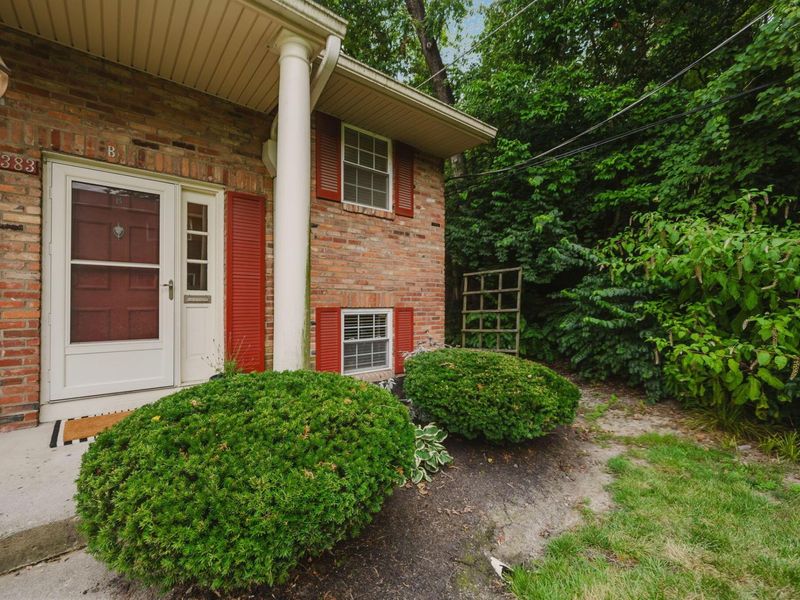 1383 Bluff Avenue , Unit B, Grandview Heights, OH 43212 Photo 2