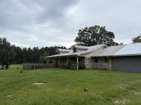 2617 St Highway 81, Ponce De Leon, FL 32455