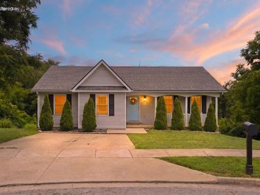 373 Village Drive, Berea, KY 40403