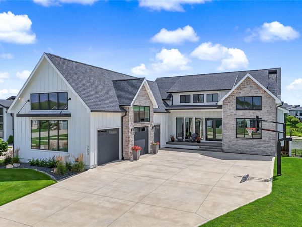 3653 NW 177th Court , Clive, IA 50325