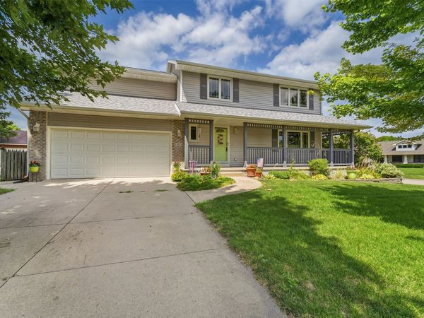 1010 SE 8th Street , Ankeny, IA 50021