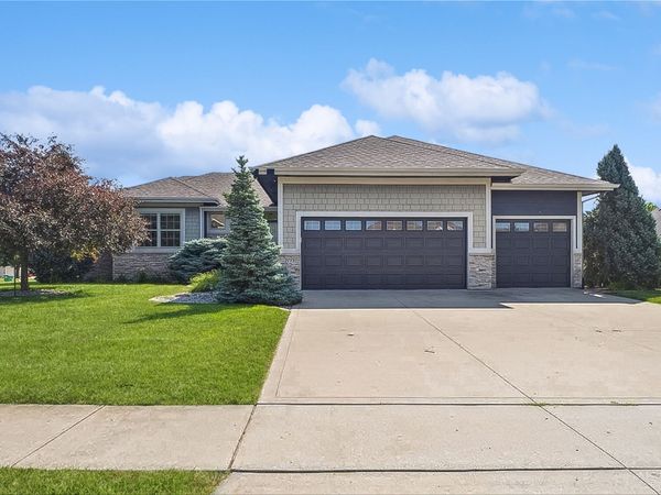 2773 NW 152nd Street, Clive, IA 50325