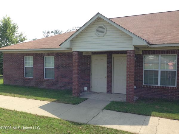 1475 Hadorn Road, Batesville, MS 38606