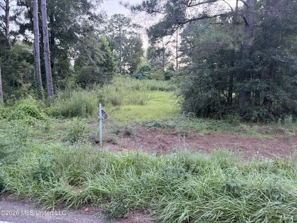 1061 Ms-570 , McComb, MS 39648