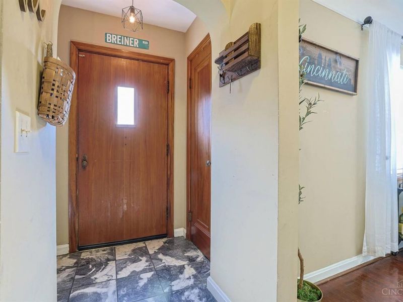 1127 Betty Lane, Delhi Twp, OH 45238 Photo 7