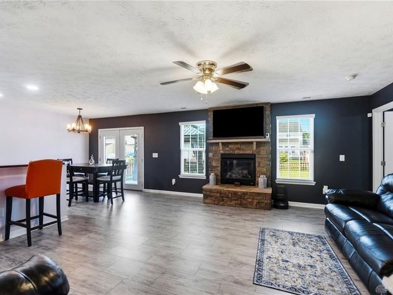 7101 Bluestream Drive, Tipp City, OH 45371 Photo 11