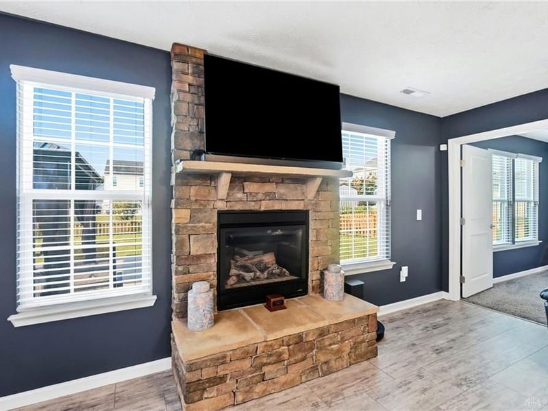 7101 Bluestream Drive, Tipp City, OH 45371 Photo 12