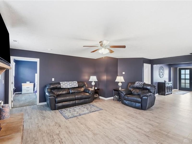 7101 Bluestream Drive, Tipp City, OH 45371 Photo 13