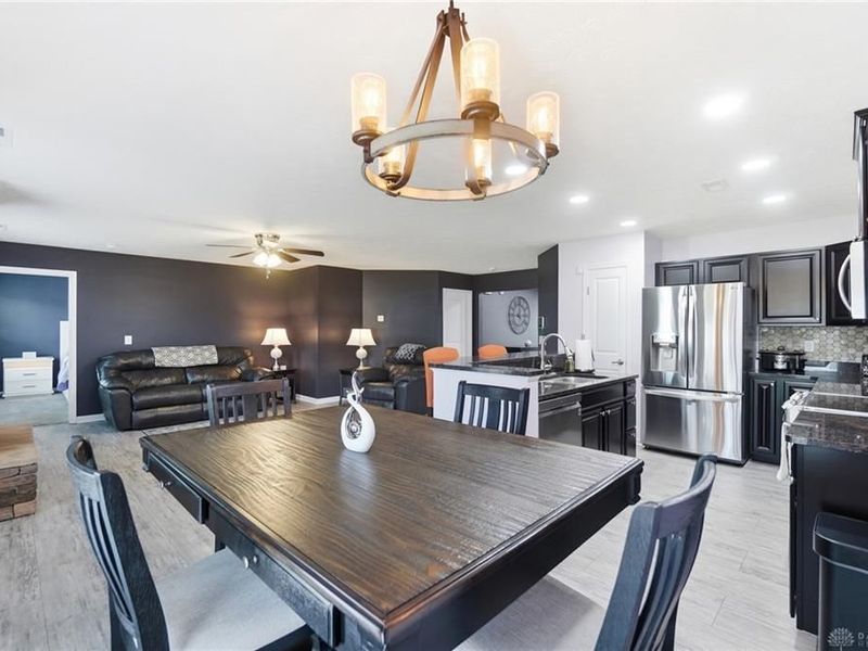 7101 Bluestream Drive, Tipp City, OH 45371 Photo 16