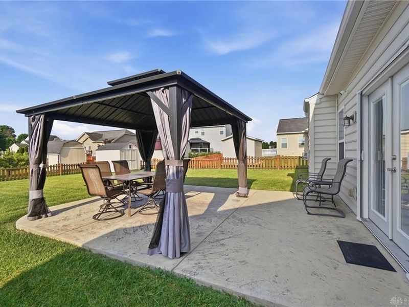7101 Bluestream Drive, Tipp City, OH 45371 Photo 41