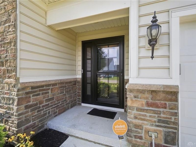 7101 Bluestream Drive, Tipp City, OH 45371 Photo 6